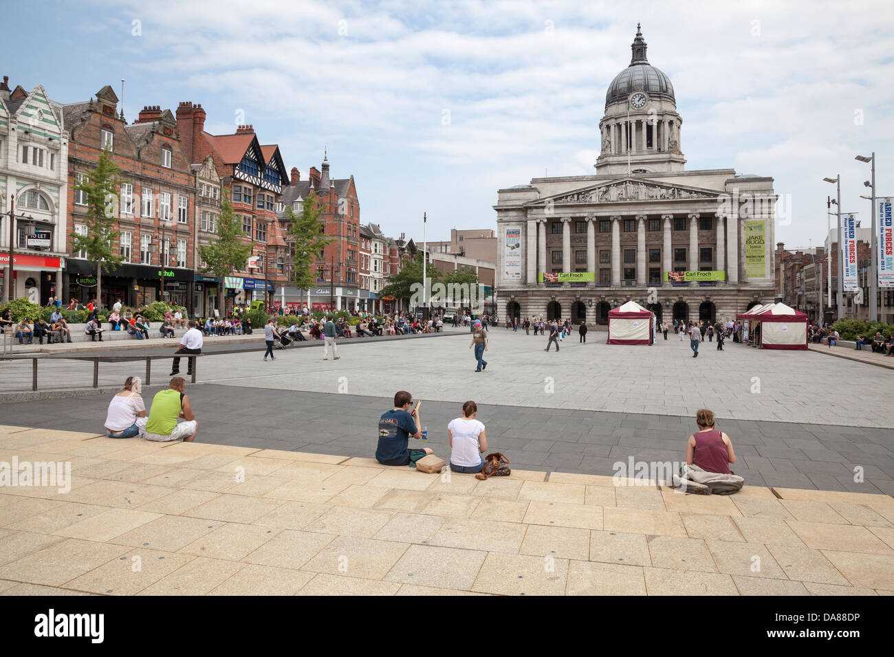 Place du marché avec chambre et de vieux bâtiments, Nottingham, Nottinghamshire, Angleterre Banque D'Images