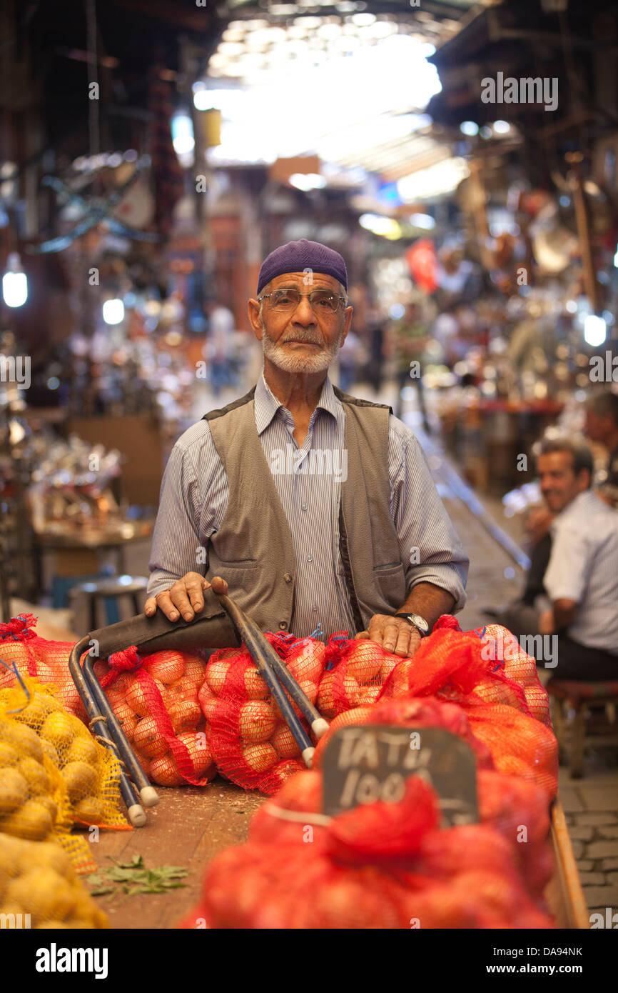 Bakircilar Carsisi, marché historique de Gaziantep, Turquie Banque D'Images