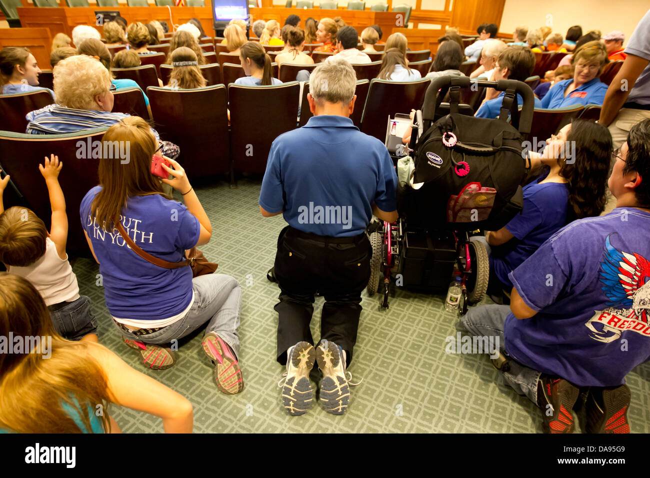 Des groupes de citoyens religieux assister, rallye et protester contre l'examen d'un nouveau droit à l'Assemblée législative sur l'avortement au Texas Banque D'Images
