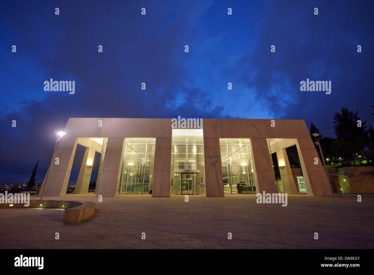 Memorial, Juif, Juif, pogrome, persécution, Yad Vashem, l'Holocauste, Israël, Jérusalem, musée, Moyen Orient, Proche Orient, la nuit Banque D'Images