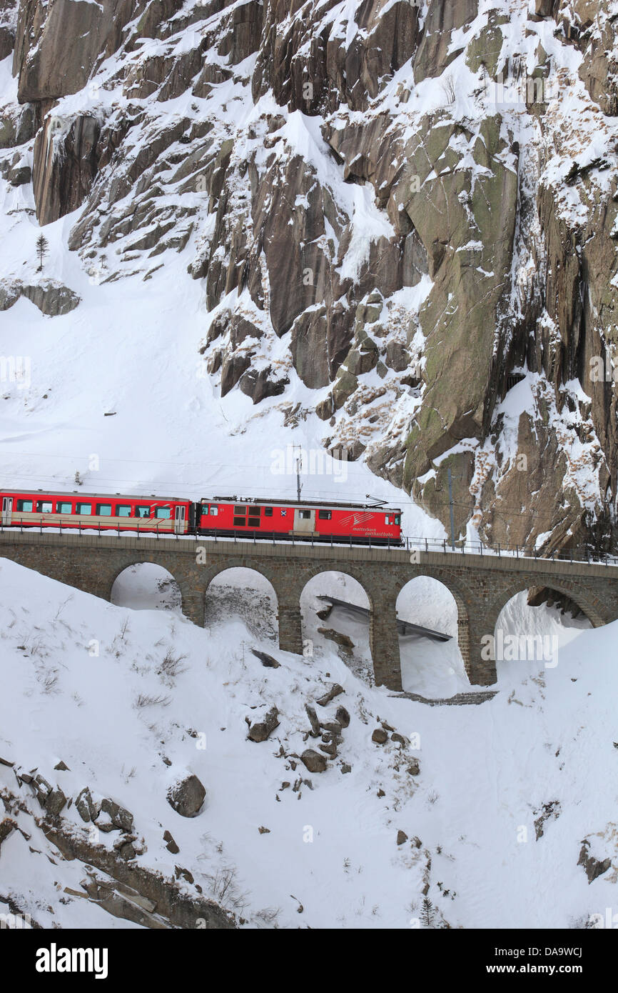 Chemin de fer, détail, railroad, rock, rock wall, locomotives, machines, le Matterhorn Gotthard Bahn, chemin de fer, la neige, la Suisse, l'Europe, Schölle Banque D'Images