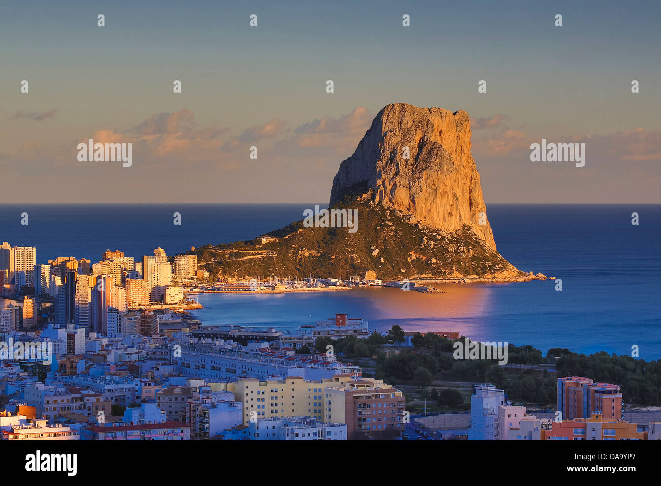 L'Espagne, l'Europe, ville, Costa Blanca, Ifach, Méditerranée, rock, new horizon, coucher de soleil, touristique, Penon de Ifach Banque D'Images