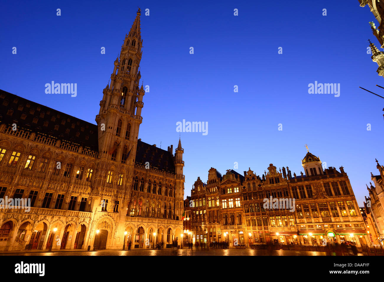 Belge, Belgique, Bruxelles, bruxelles, crépuscule, Europe, grand place, Grand-Place, hôtel de ville, l'éclairage, lumière, nuit, à Banque D'Images