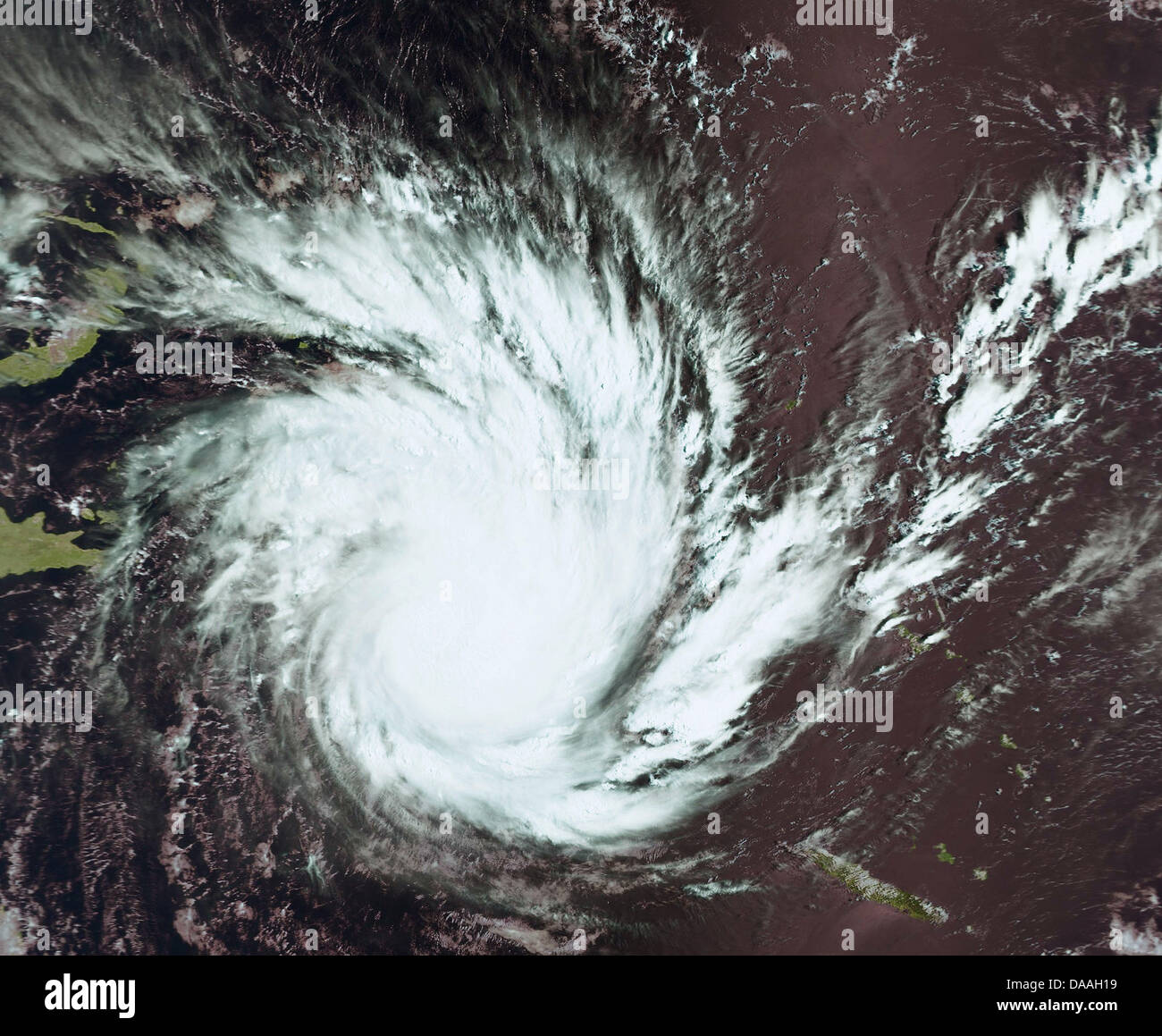 Cyclone polaire Banque de photographies et d'images à haute résolution -  Alamy