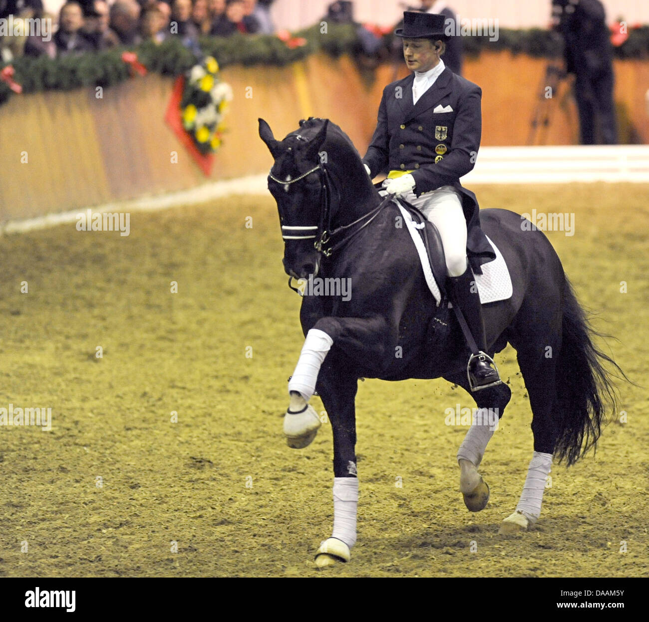 Dressage Rider Matthias Rath Presente Le Plus Cher Du Monde