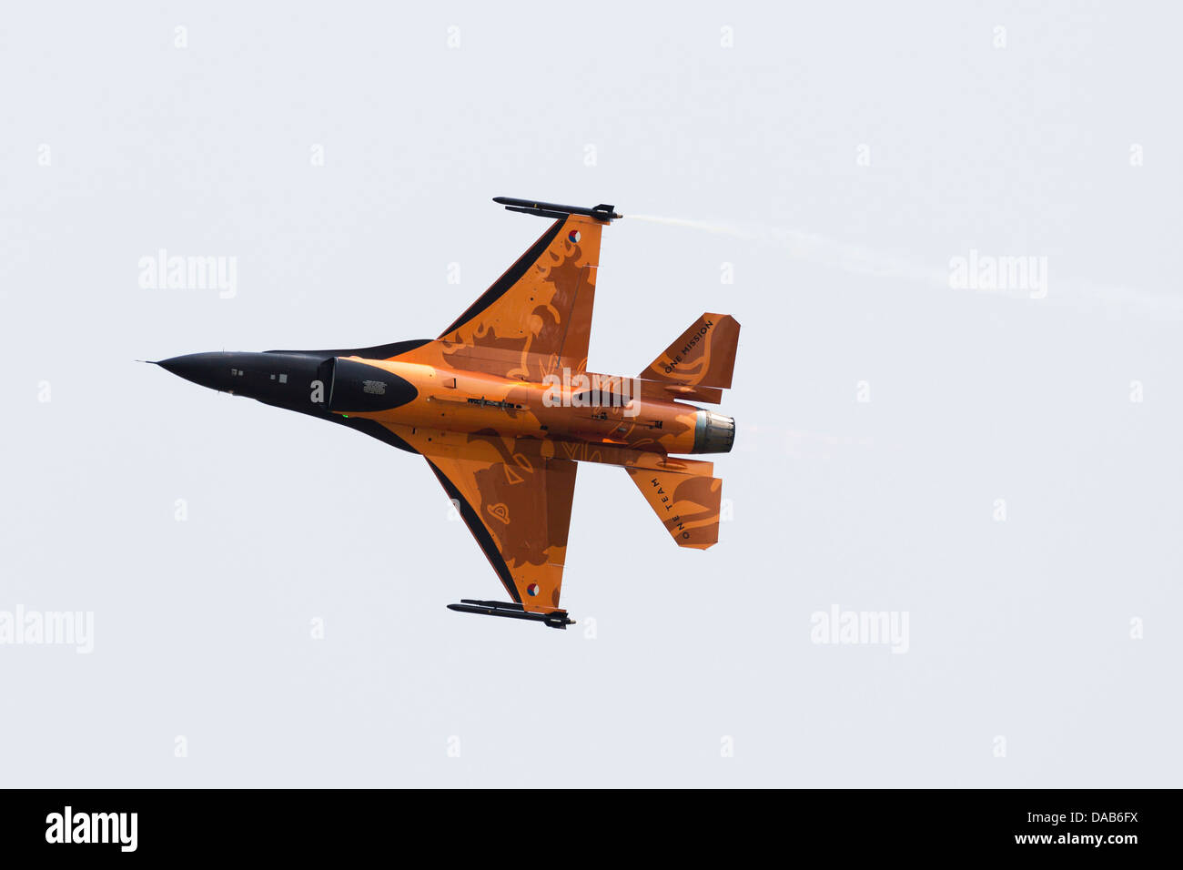 General Dynamics F16A 'Fighting Falcon' afficher d'aéronefs de la force aérienne néerlandaise. Waddington RAF Airshow 2013 Banque D'Images