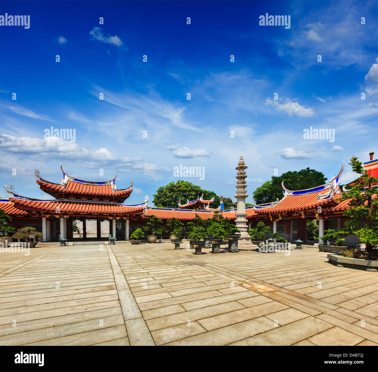 Portes de Lian Shan Shuang Lin, Monastère, Singapour Banque D'Images