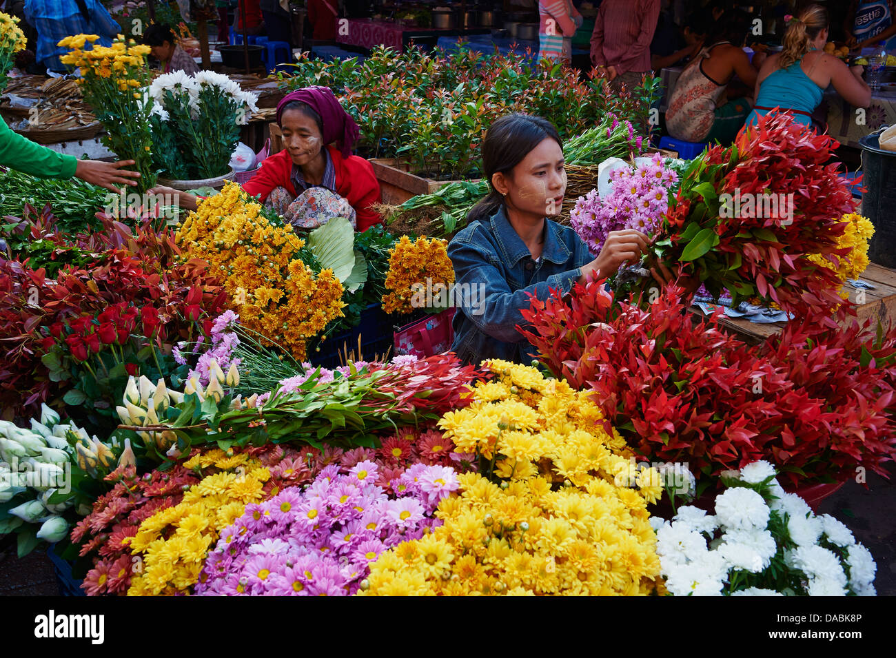 Marché aux Fleurs, Hpa-an, l'État de Karen, le Myanmar (Birmanie), l'Asie Banque D'Images