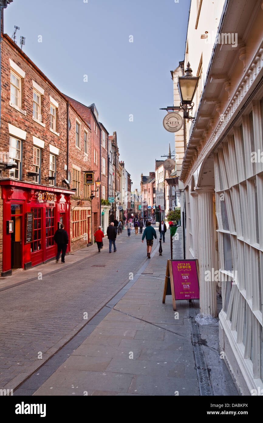 Une longue rue Sellier dans la ville historique de Durham, County Durham, Angleterre, Royaume-Uni, Europe Banque D'Images