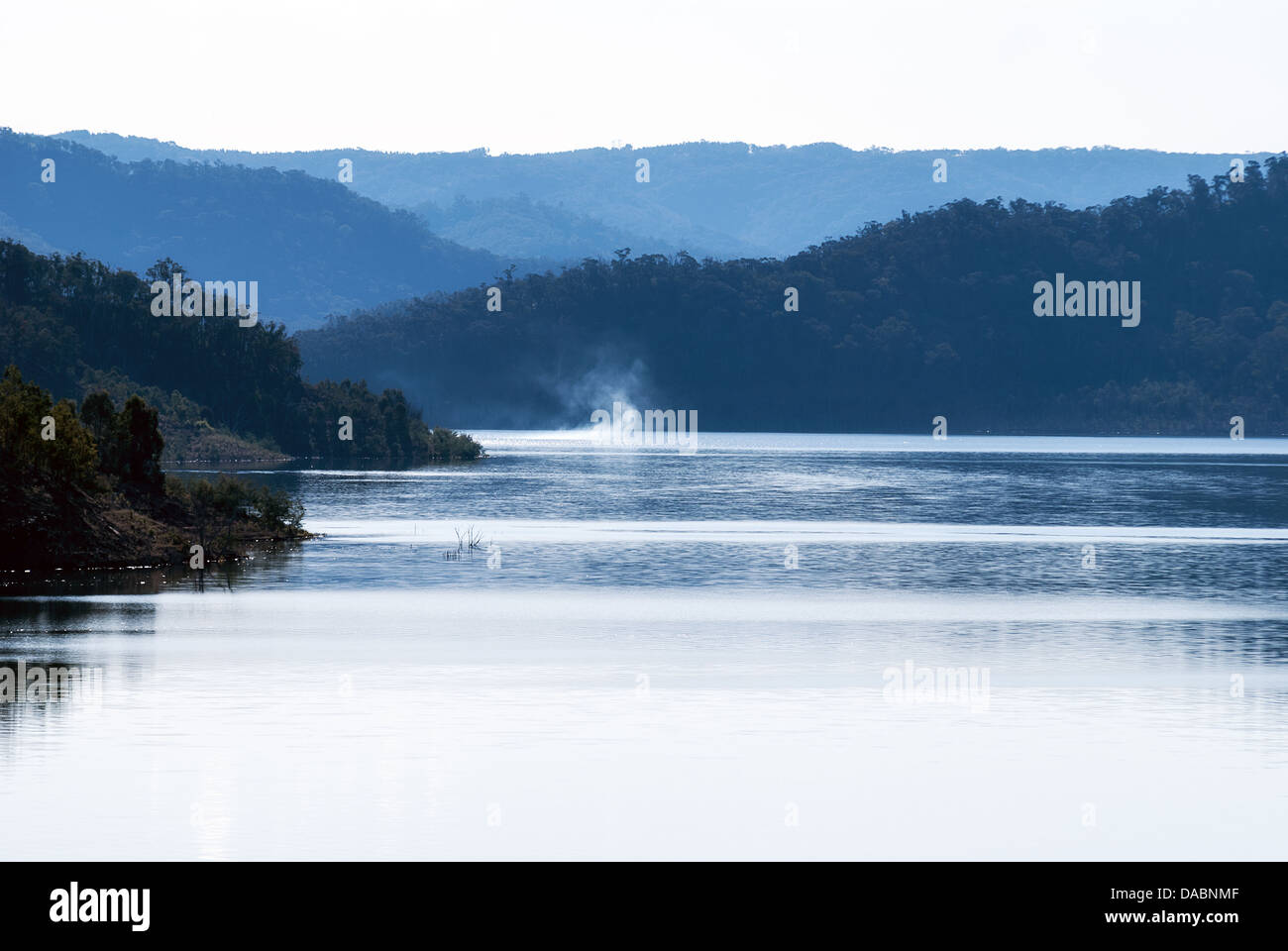 Belles scènes sereine du lac Eildon dans Victoria's High Country. L'Australie. Banque D'Images