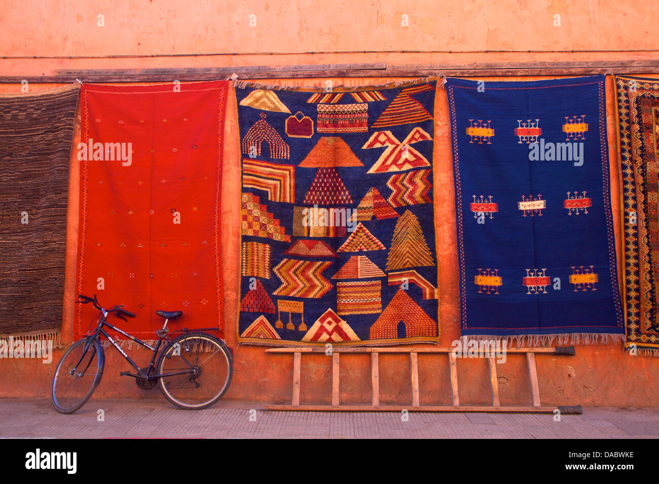 Boutique de tapis, Marrakech, Maroc, Afrique du Nord, Afrique Banque D'Images