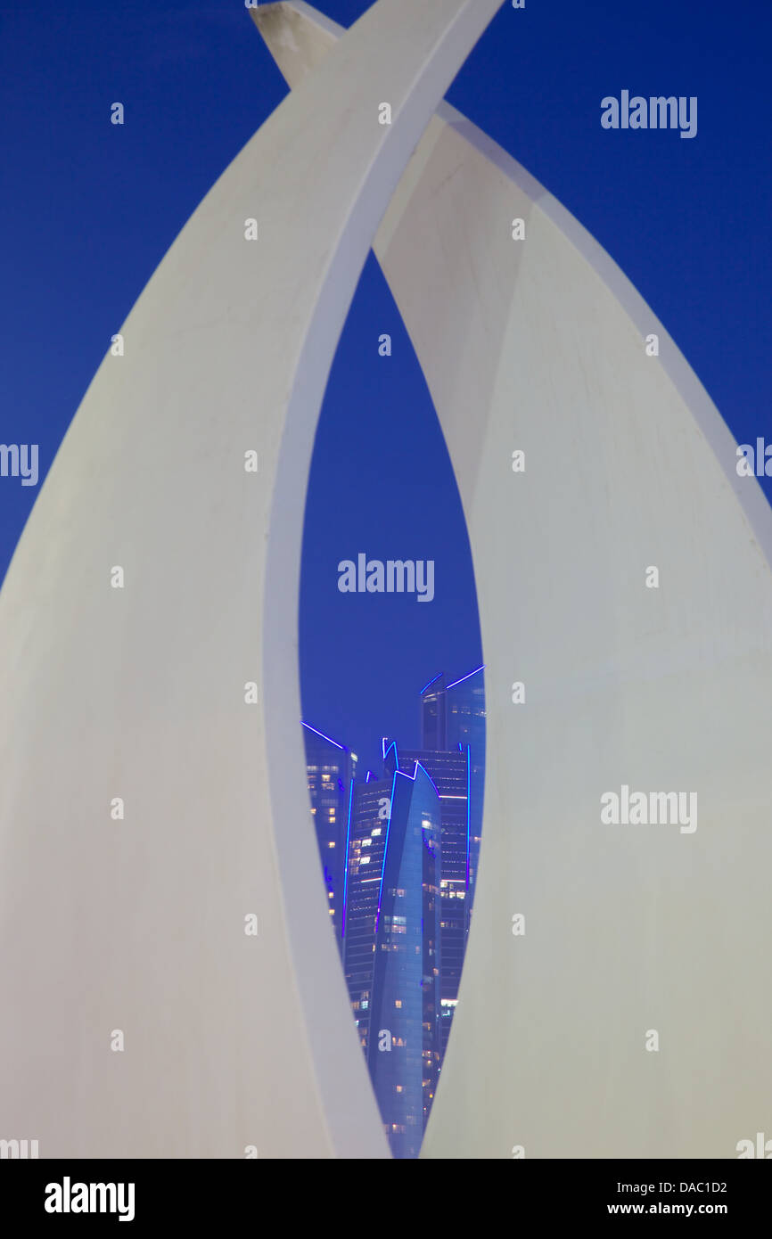 Les tours de l'Émirat de nuit, Abu Dhabi, Émirats arabes unis, Moyen Orient Banque D'Images