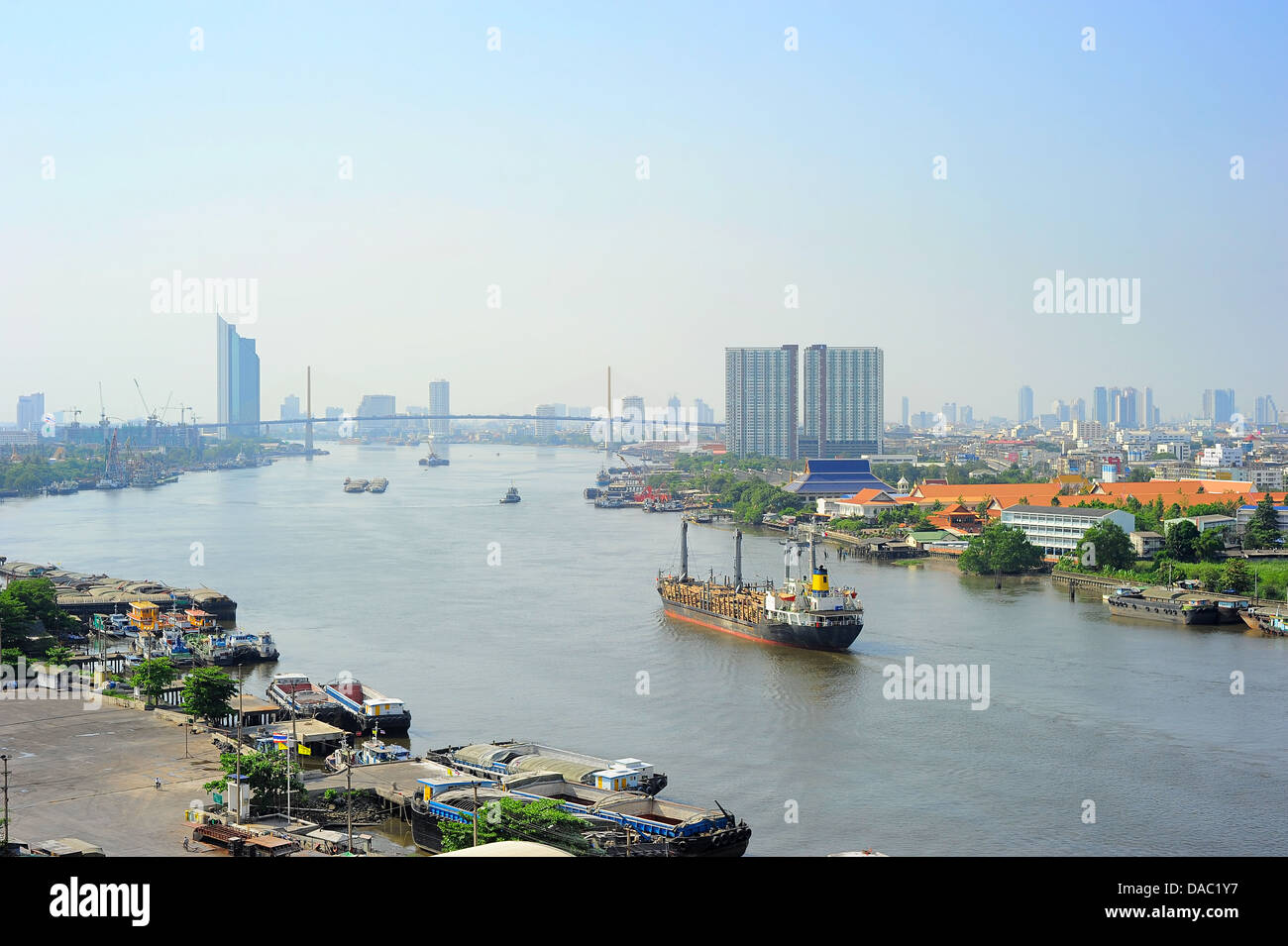 Vue aérienne de la rivière Chao Phraya à Bangkok, Thaïlande Banque D'Images