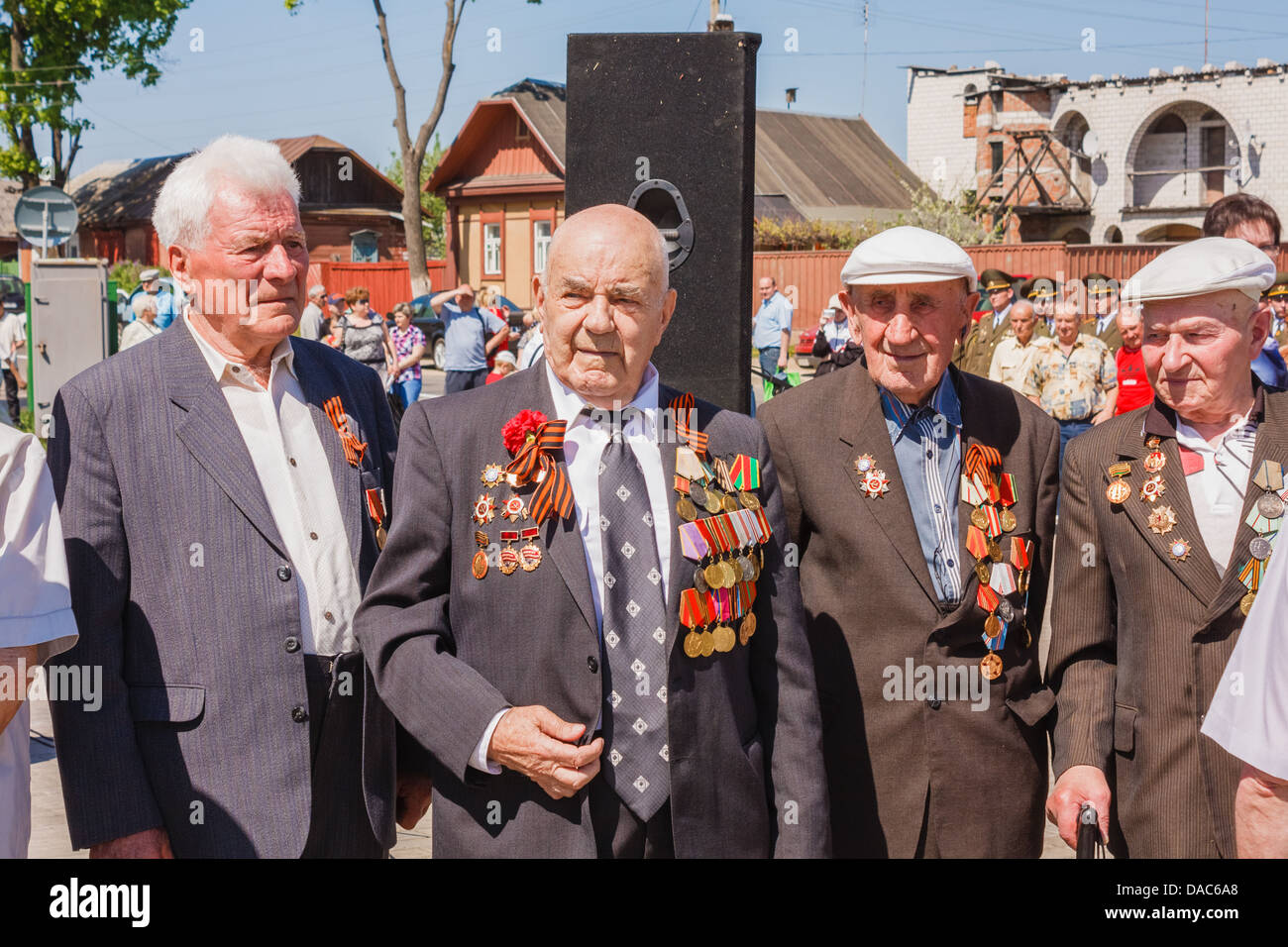 Gomel, Bélarus - 9 mai : anciens combattants non identifiés au cours de la célébration du Jour de la victoire le 9 mai 2013 à Gomel, au Bélarus. Banque D'Images