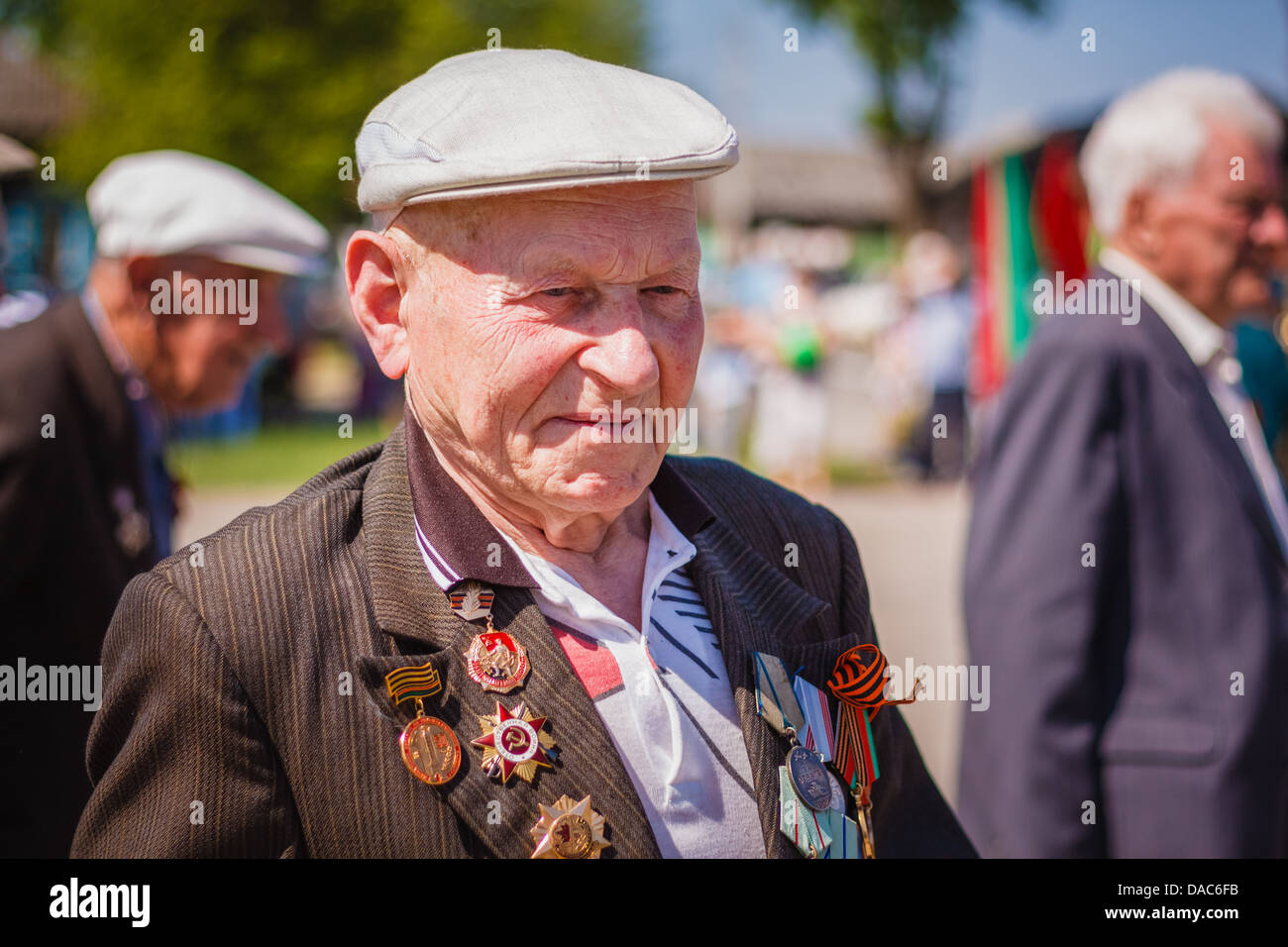 Gomel, Bélarus - 9 mai : ancien combattant non identifiés au cours de la célébration du Jour de la victoire le 9 mai 2013 à Gomel, au Bélarus. Banque D'Images