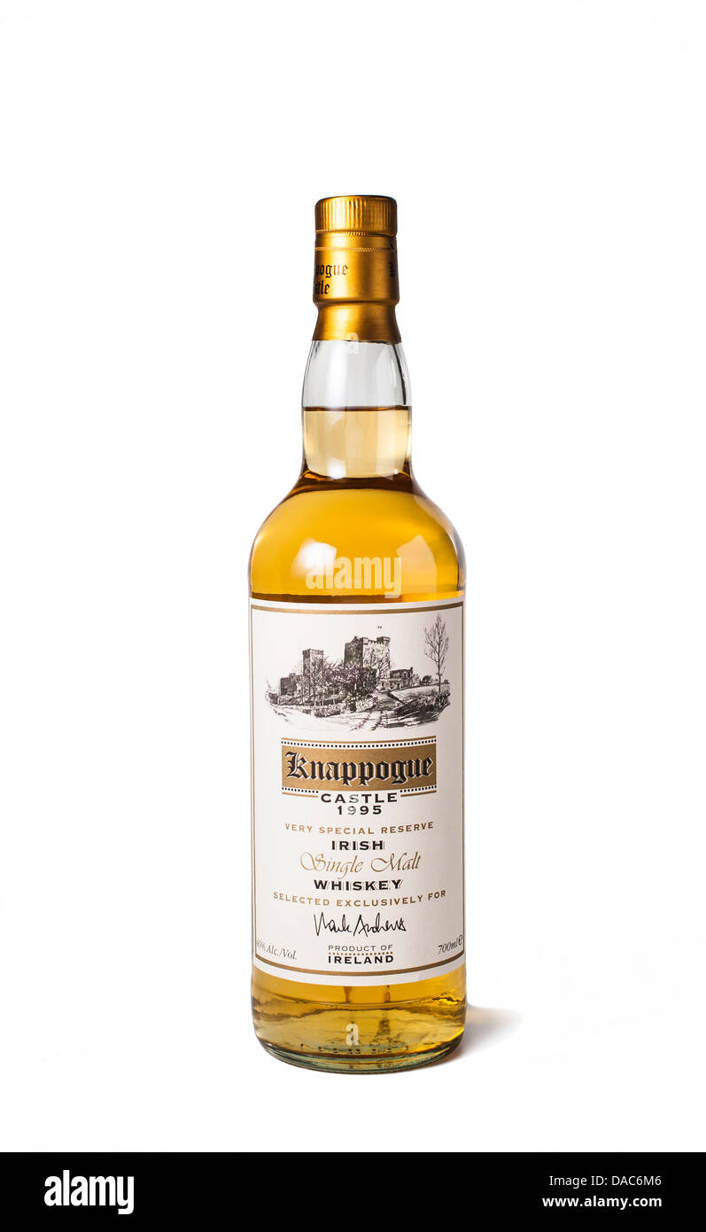Une bouteille de single malt whisky irlandais Knappogue Banque D'Images