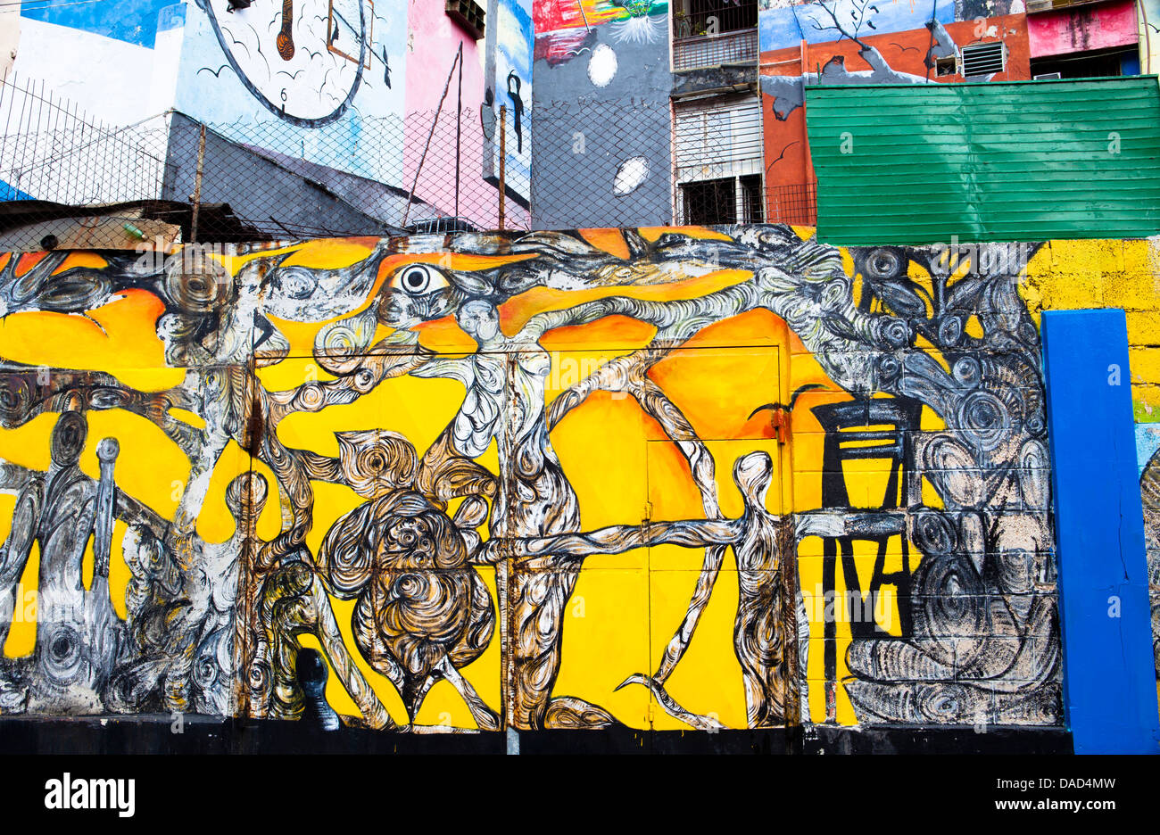 L'art afro-antillaise sur le mur peint dans le quartier de Callejon de Hamel, La Havane, Cuba, Antilles, Amérique Centrale Banque D'Images