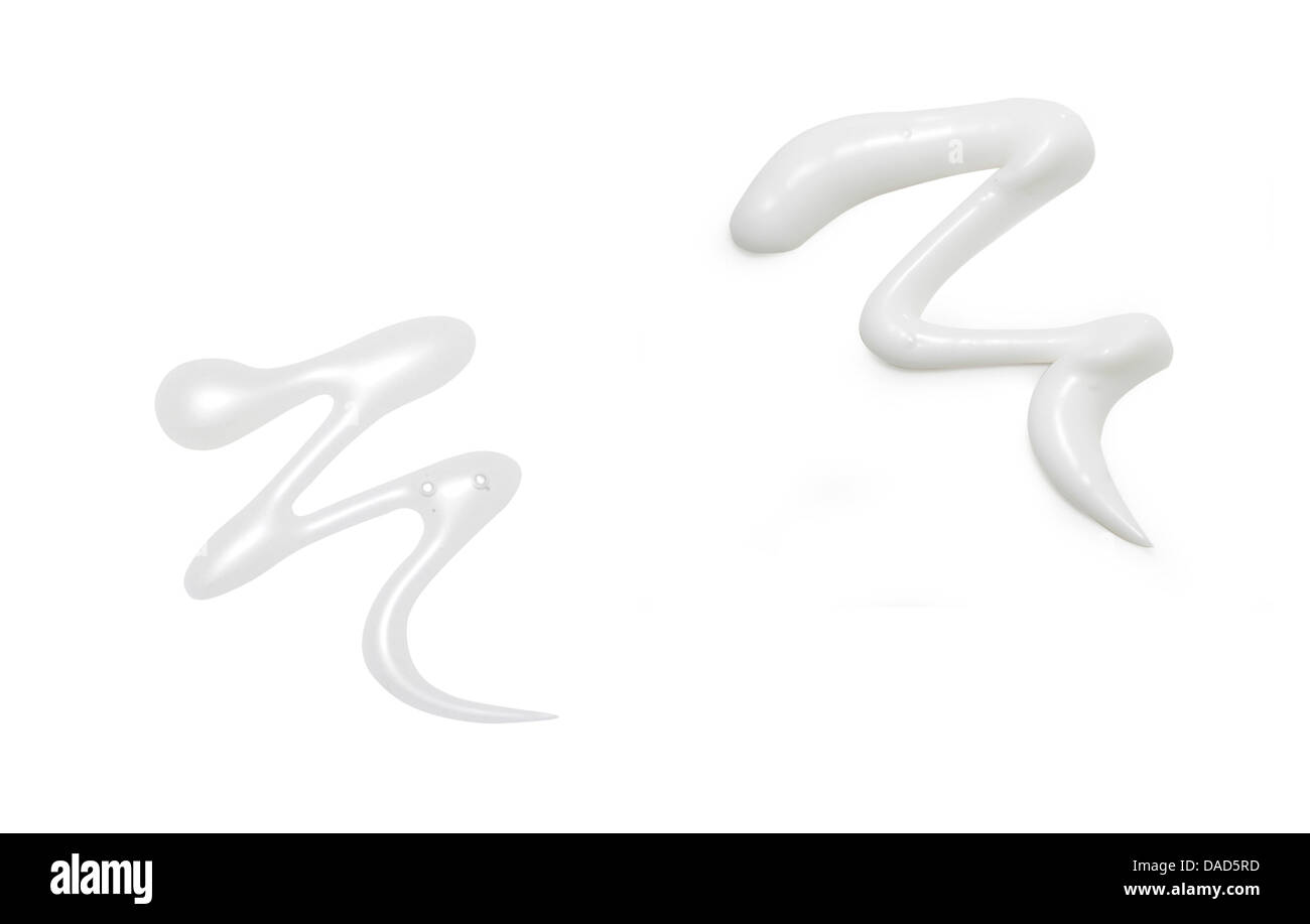Balayer et de blanc crème de beauté gel huile de coupe produit sur un fond blanc Banque D'Images
