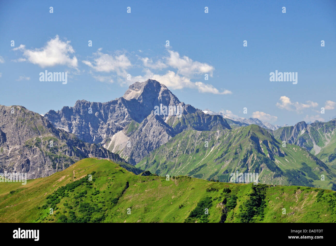 Vue panoramique de l'Autriche, de Nebelhorn Widderstein, Vorarlberg, Kleinwalsertal Banque D'Images