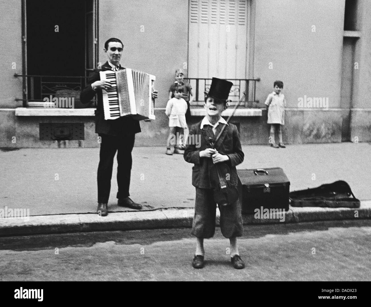 Maison des années 1930 france Banque de photographies et d’images à