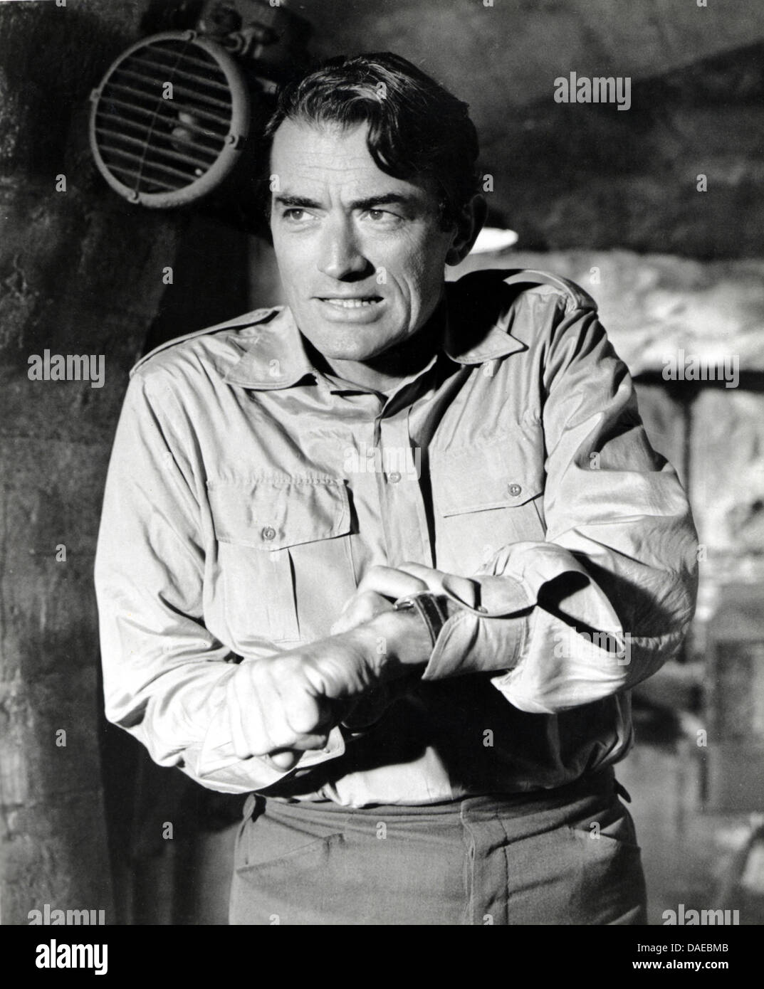 Gregory Peck sur-ensemble du film, 'la', les canons de Navarone Highroad Productions avec la distribution par Columbia Pictures, 1961 Banque D'Images
