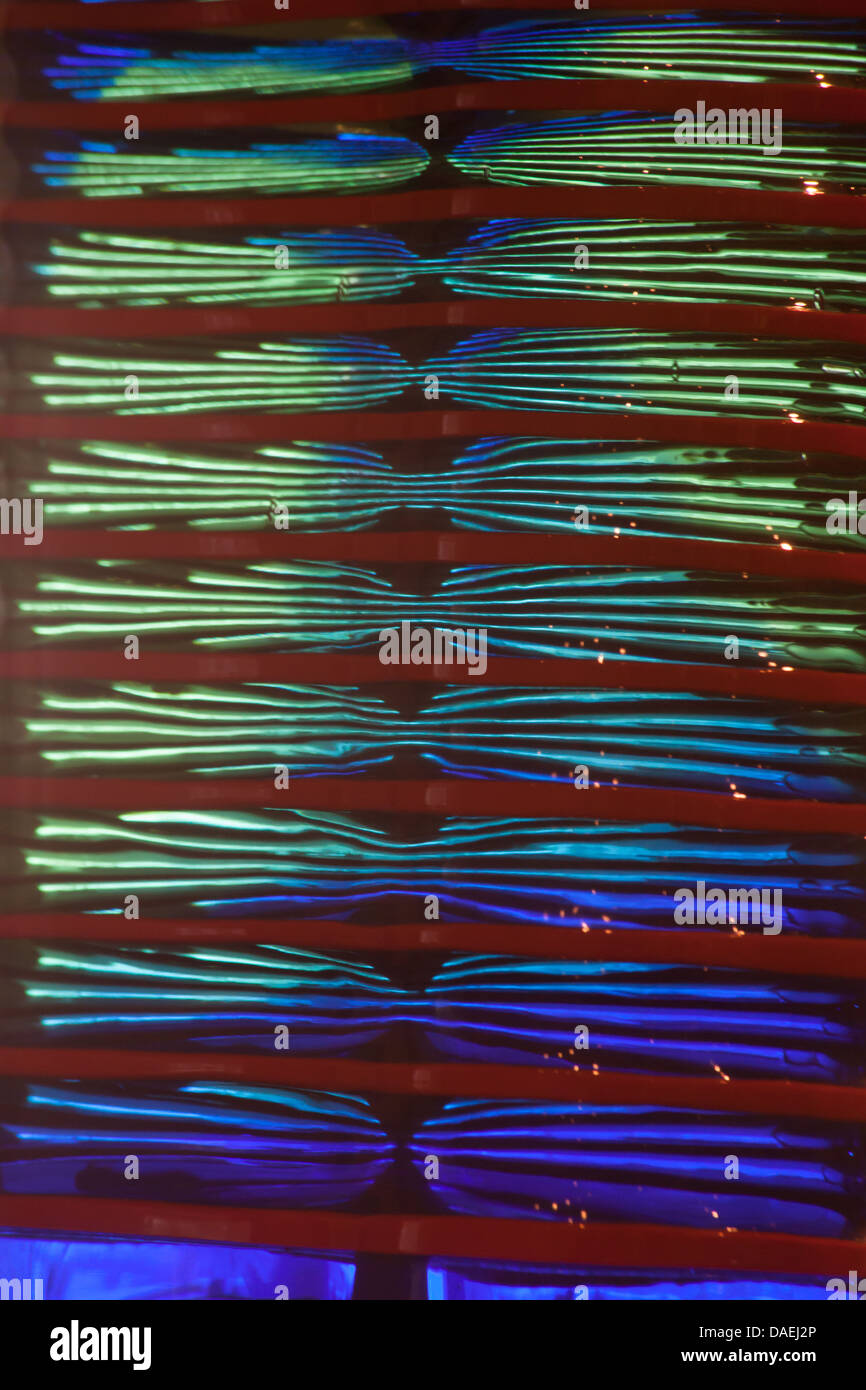 Couleurs et motifs abstraits dans verre Banque D'Images