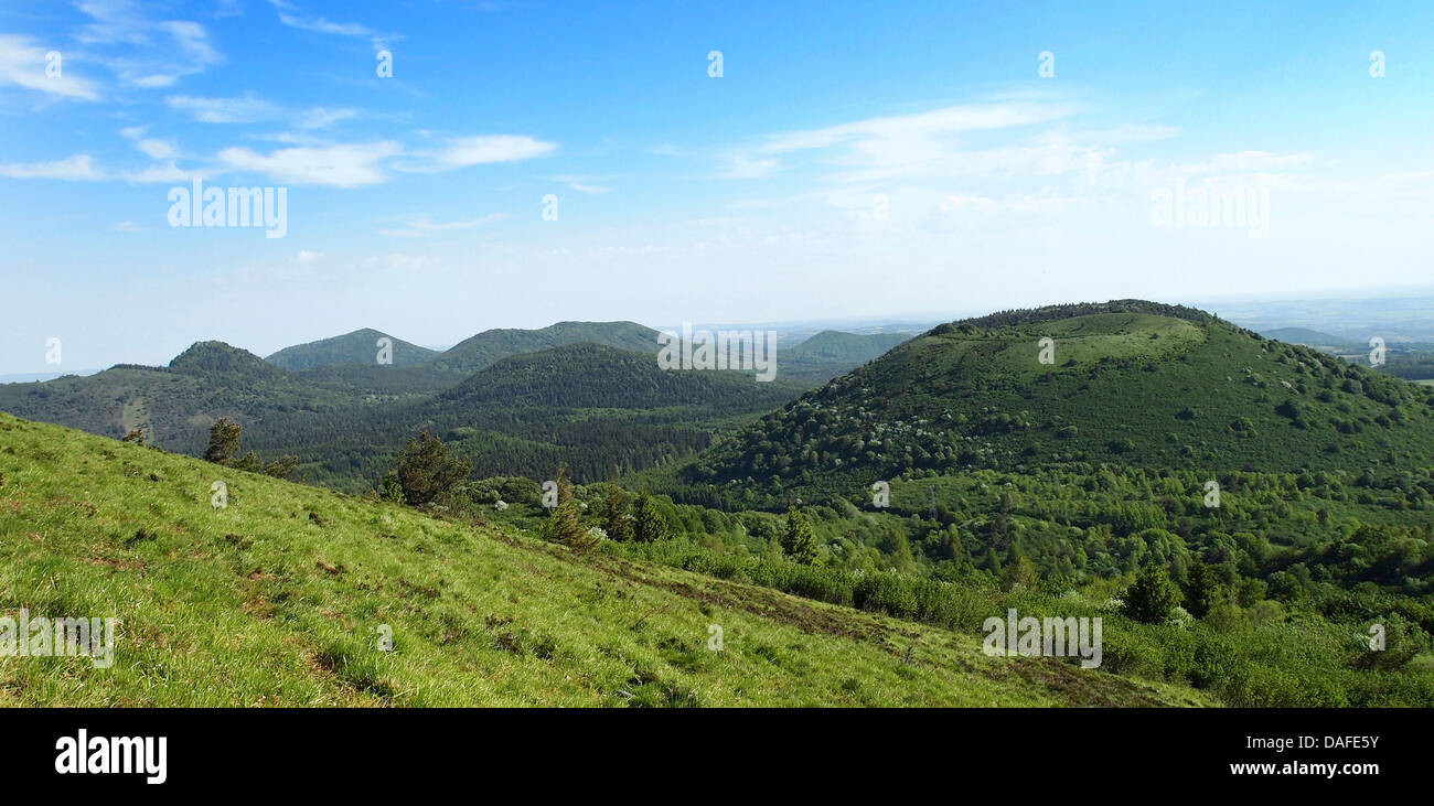 Puy de Dome volcan. Parc naturel régional des Volcans d'Auvergne, Puy de Dome, Auvergne, France Banque D'Images