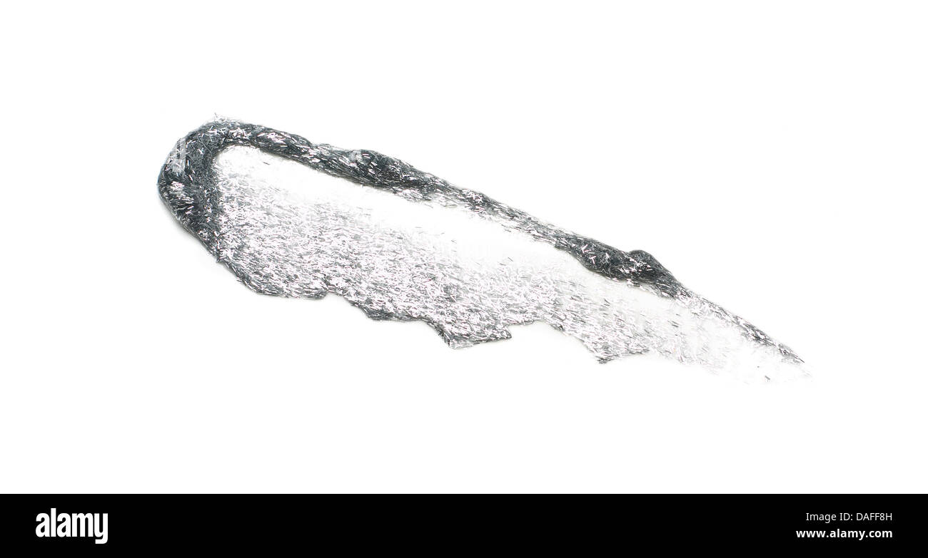 Produit de beauté gel gris argent découpé sur un fond blanc Banque D'Images