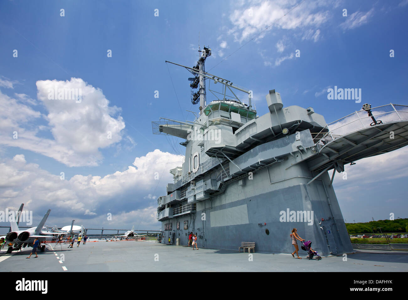 Tourelle de la porte-avions USS Yorktown amarré à Patriot's Point, à Mount Pleasant, Caroline du Sud Banque D'Images