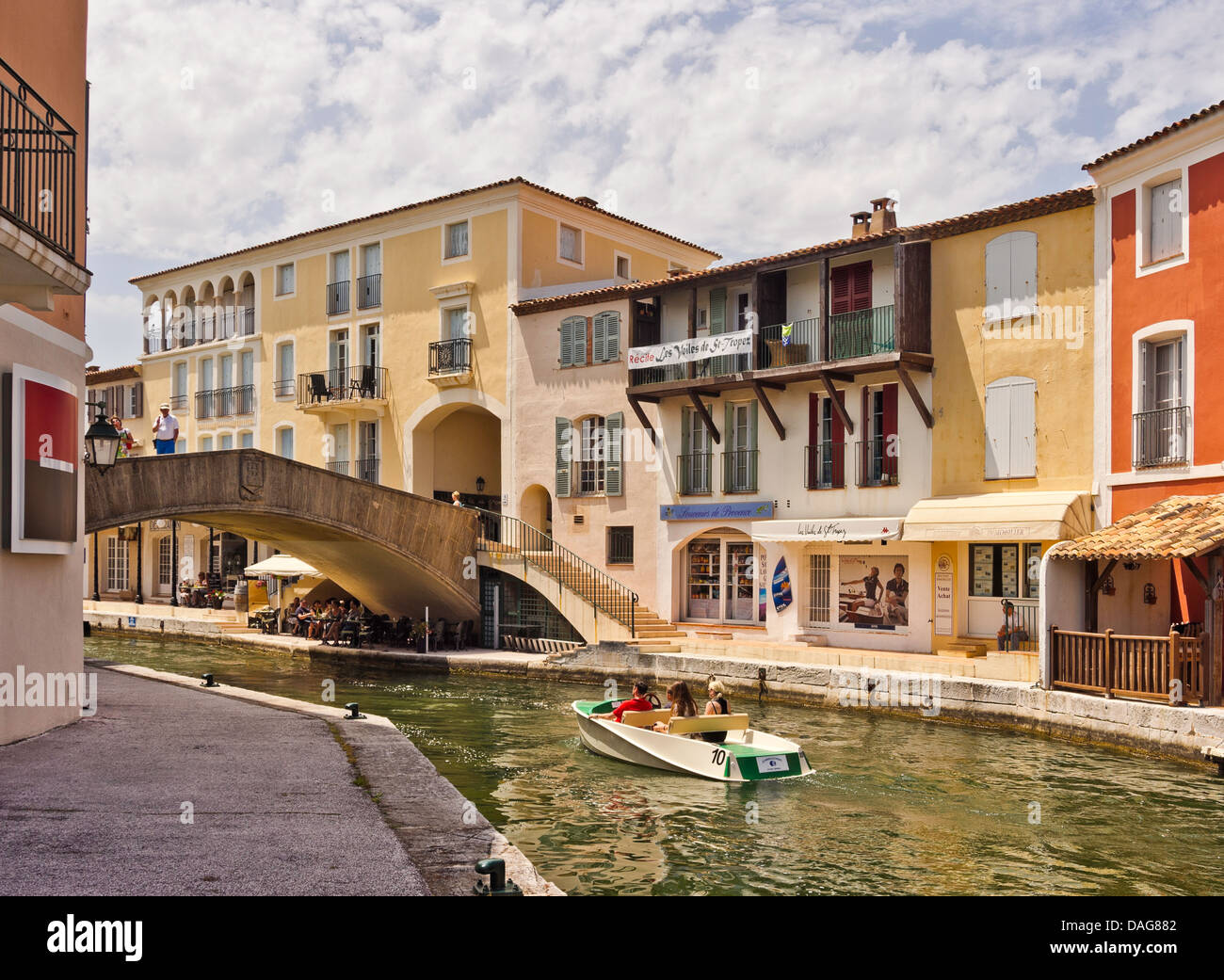 La navigation de plaisance, Port Grimaud, France Banque D'Images