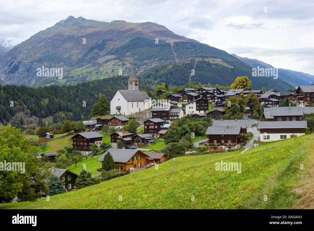 Au village Ernen Gabelhorn et Wannenhorn, Suisse, Valais, Haut-valais, Valais Banque D'Images