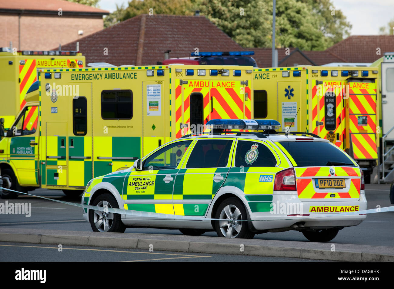 Beaucoup d'ambulancier Ambulances Voiture Incident majeur Banque D'Images