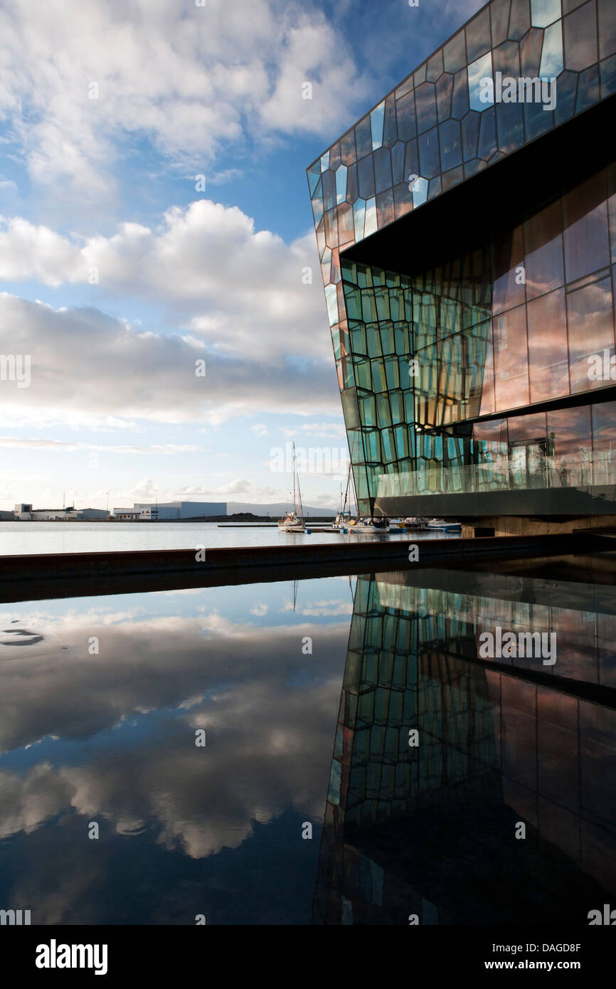 Harpa Concert Hall and Conference Centre - Reykjavik, Islande Banque D'Images