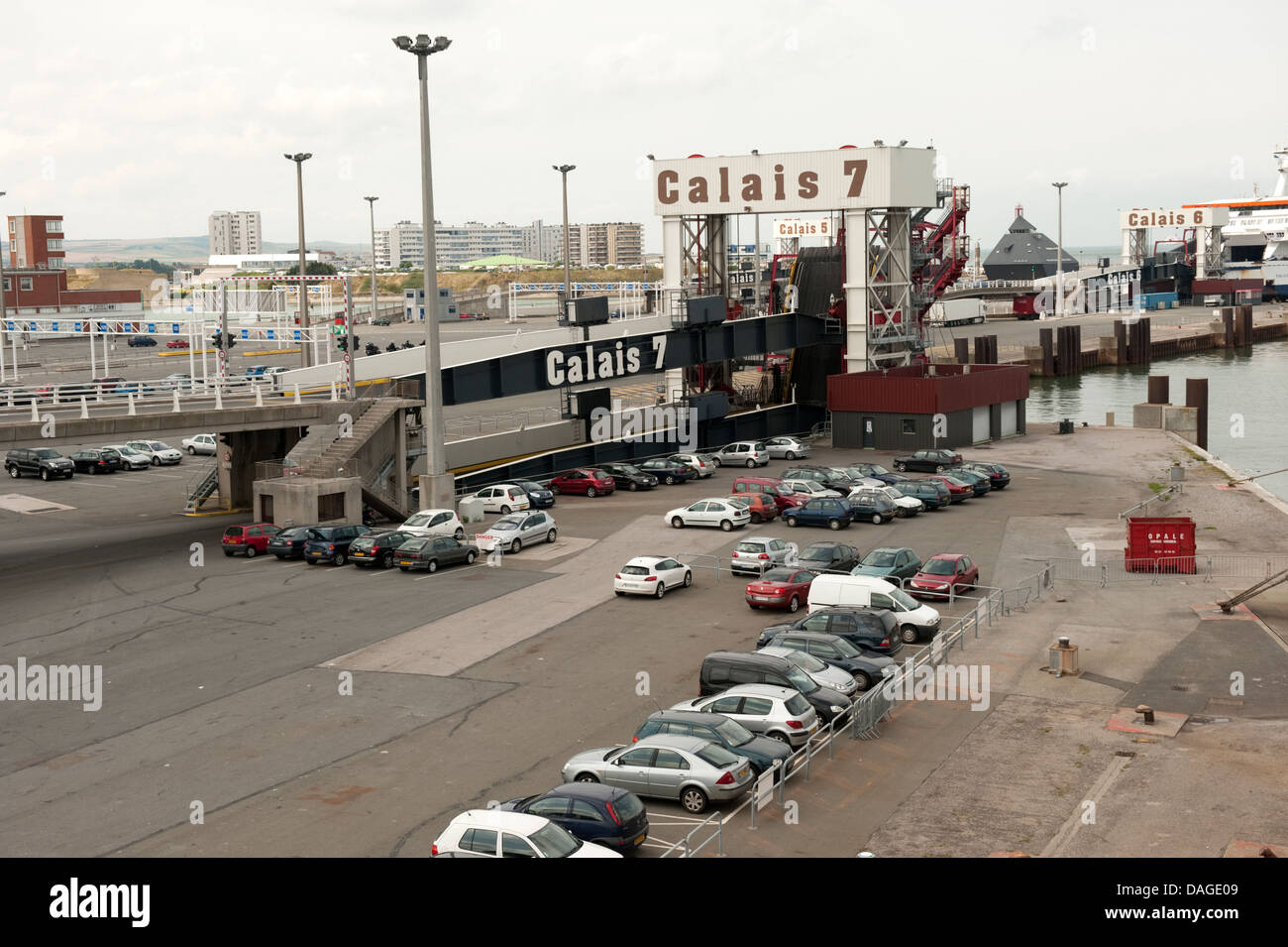 Calais Port de ferry à quai Canal France Banque D'Images