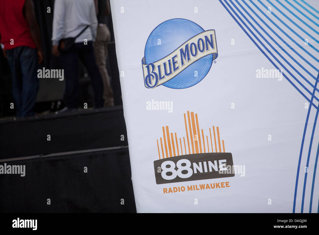 Sponsors logo de Blue Moon et 88neuf radio Milwaukee Banque D'Images