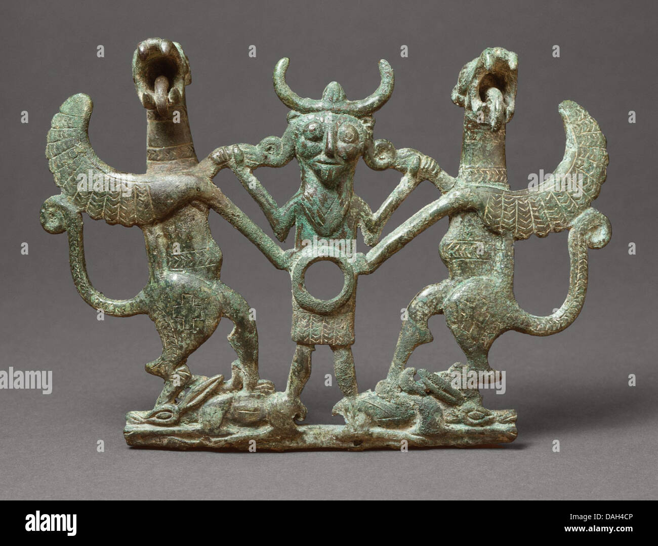 Sculpture Equestre Jockey Sur Son Cheval En Bronze & Noix XI