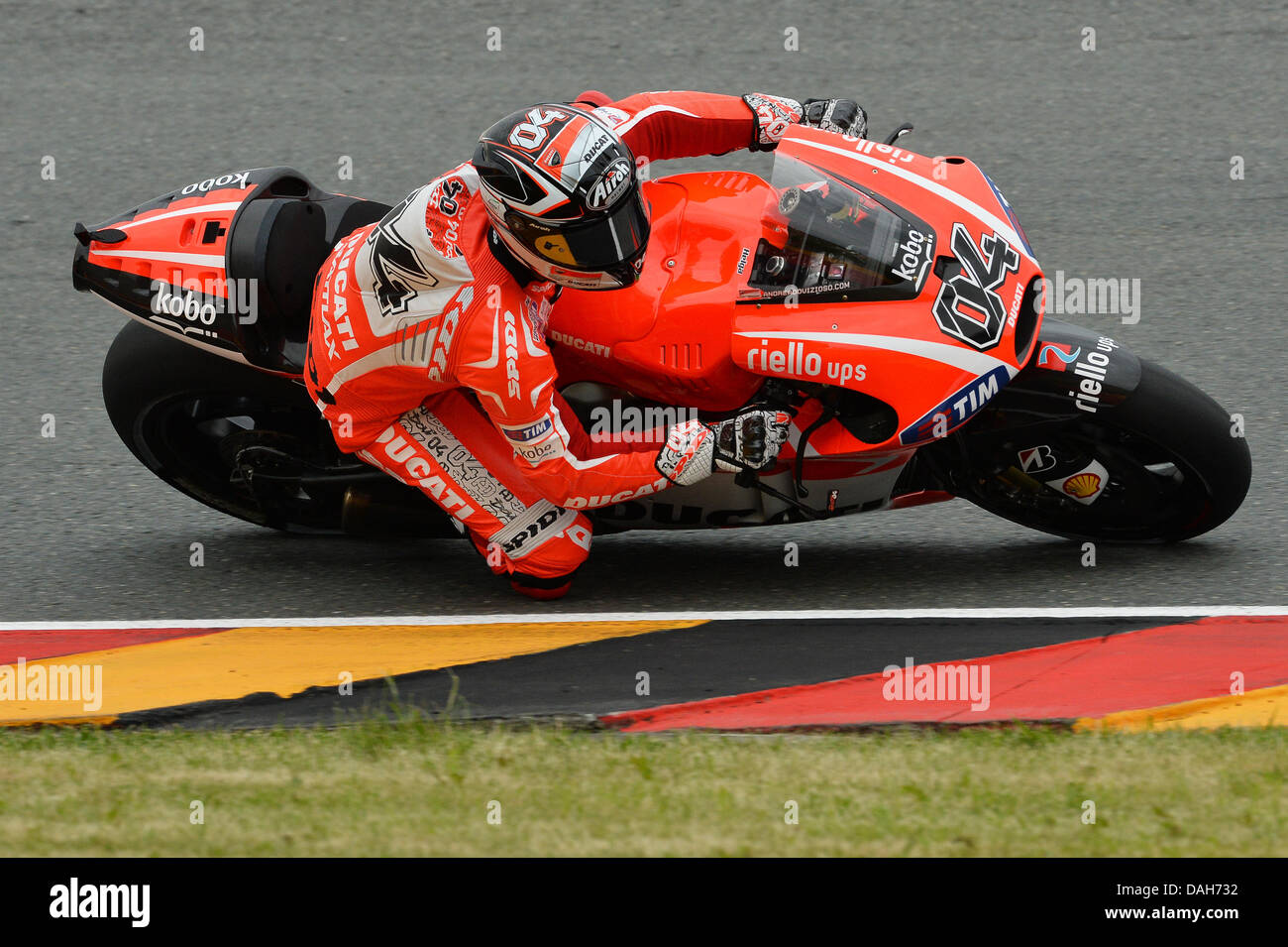 Oberlungwitz, Allemagne. 13 juillet 2013. Andrea Dovizioso (Ducati Team) pendant les séances de qualification au circuit du Sachsenring Crédit : Gaetano Piazzolla/Alamy Live News Banque D'Images