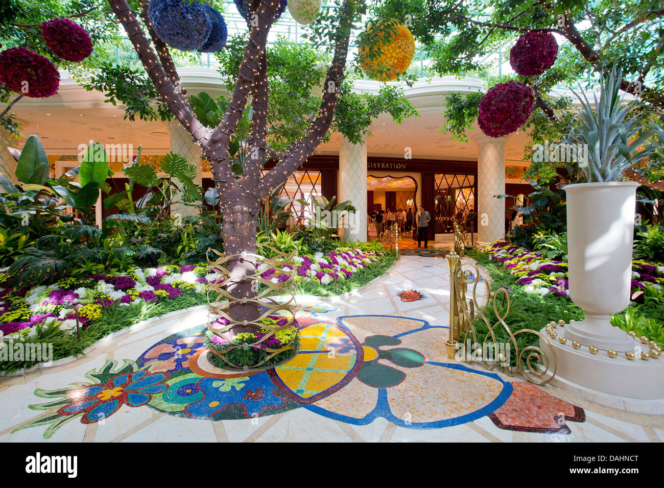 Le jardin intérieur de la Wynn and Encore hôtels et resorts, Las Vegas, Nevada. Banque D'Images