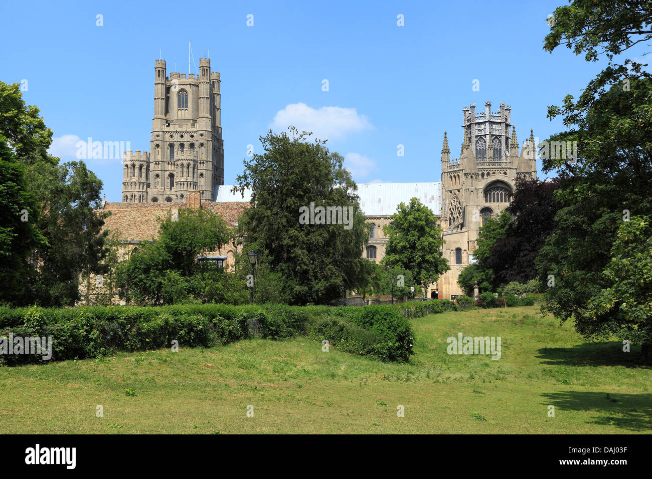 Cathédrale d'Ely, tour ouest et l'octogone, Cambridgeshire England UK Anglais cathédrales médiévales Banque D'Images