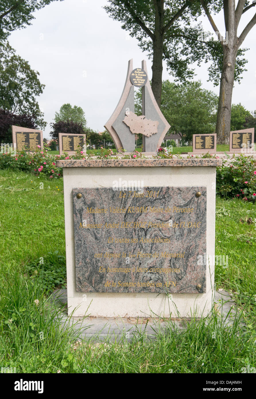 War Memorial consacrée aux soldats français tués en Afrique, de l'APN situé dans le nord de la France, Péronne Banque D'Images