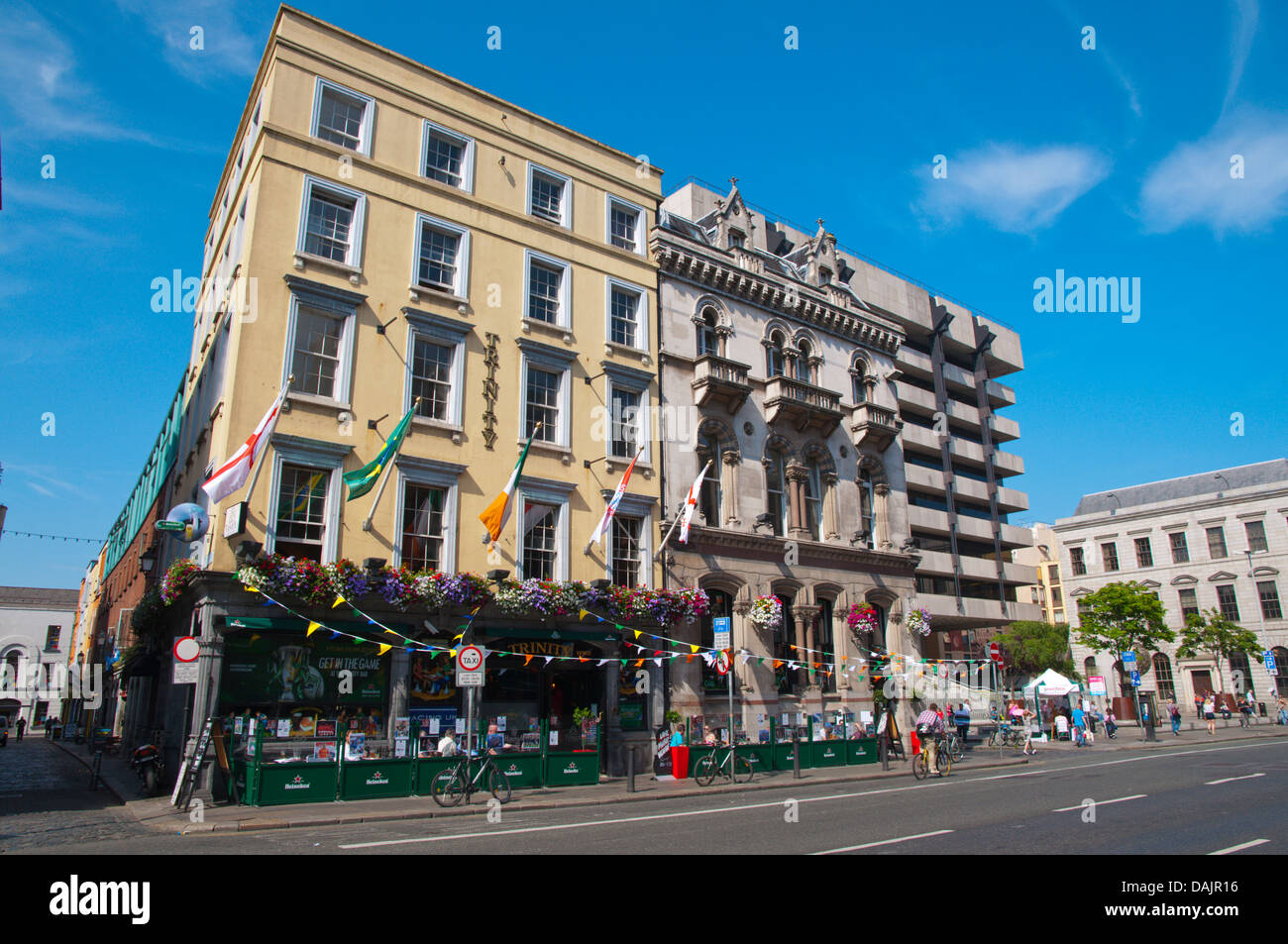 Maisons le long de la rue Notre-Dame Centre de Dublin Irlande Europe Banque D'Images