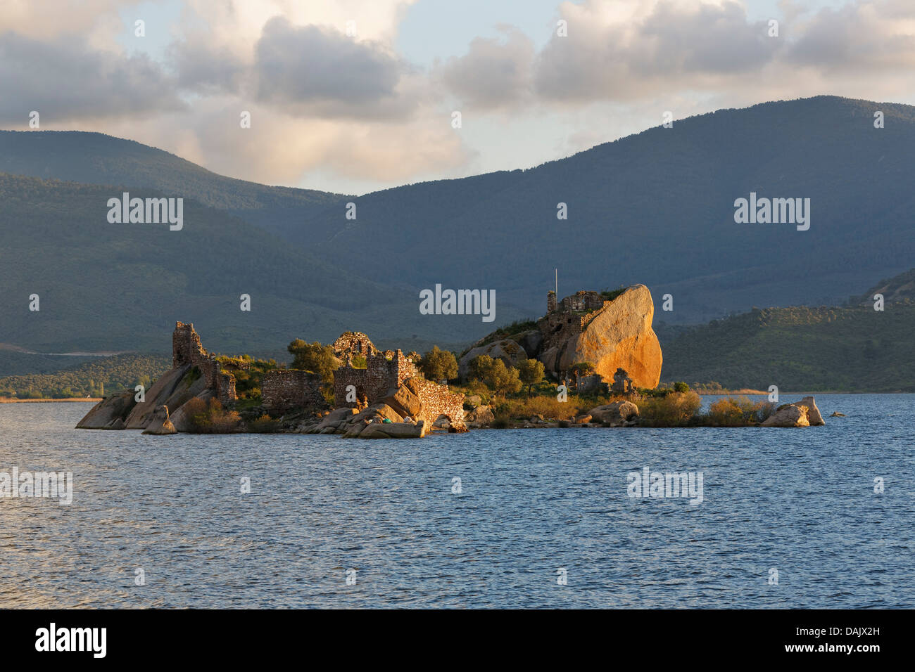 Forteresse byzantine sur une île du lac Bafa Banque D'Images