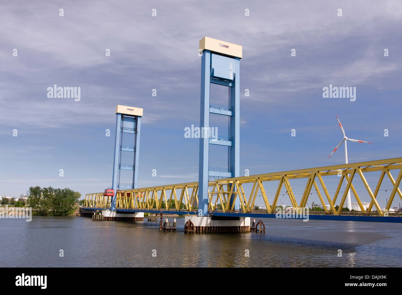 Kattwyk Bridge Pont en treillis, ou pont de levage vertical sur la rivière Suederelbe Banque D'Images
