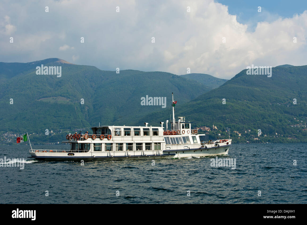 Mme Delfino, vintage navire de la Navigazione Lago Maggiore Shipping Company, la NLM, sur le Lac Majeur, Lac Majeur Banque D'Images