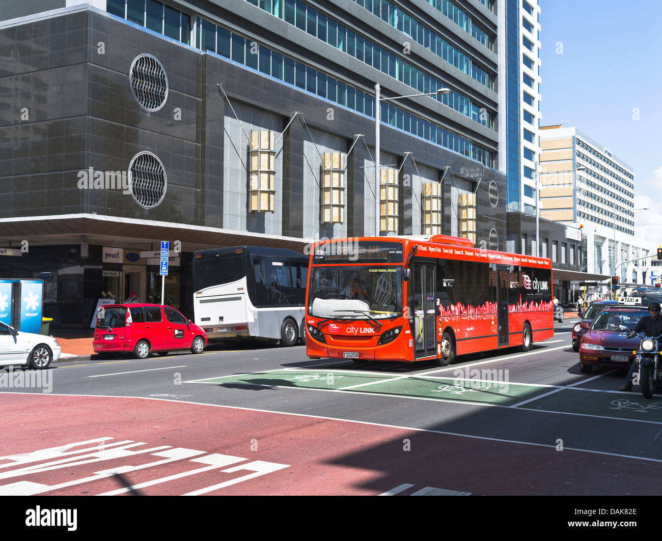 Dh, rue Queen Auckland Nouvelle Zelande City bus Lien Alexander Dennis Enviro 200 Dart singledecker Banque D'Images