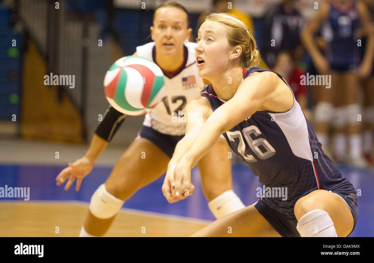 Rena Rimac, San Diego, CA, USA. 10 juillet, 2013. En dehors de cogneur Kim Hill (26) de l'équipe nationale au cours de l'USA USA's 3-1 victoire sur le Japon. Rimac Arena, San Diego, CA. Credit : Action Plus Sport/Alamy Live News Banque D'Images