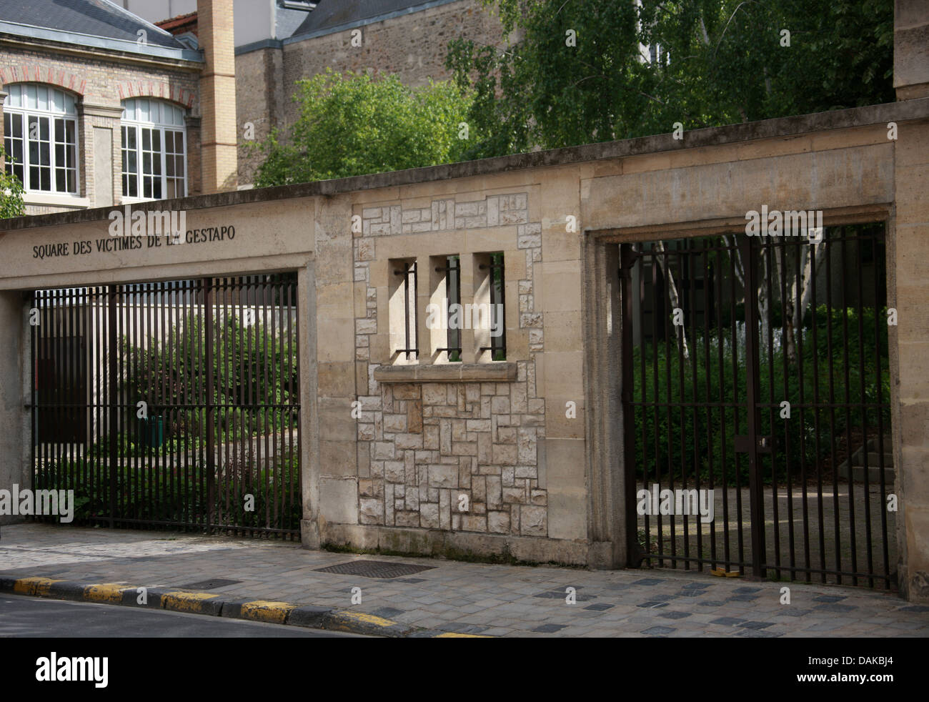 Square des victimes de la Gestapo, Reims, Marne, Champagne-Ardenne, France. Square des victimes de la Gestapo. Banque D'Images