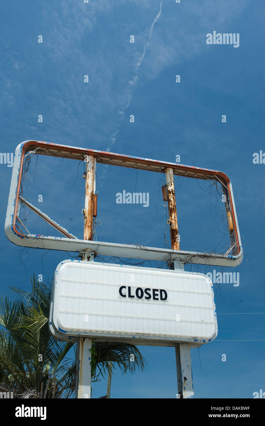 CLOSED SIGN N BUSINESS FLORIDA USA Banque D'Images