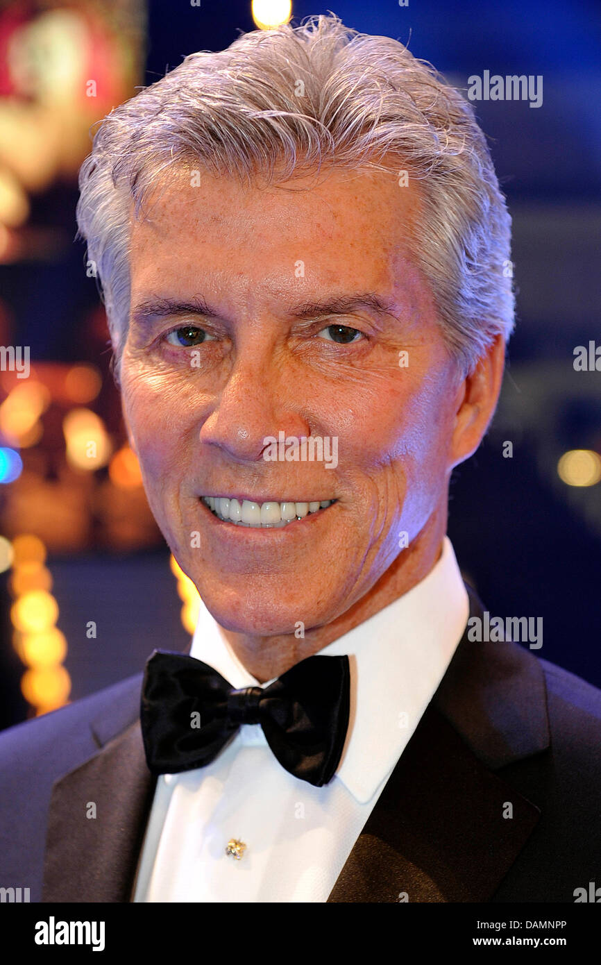 Artiste et animateur de boxe américain Michael Buffer sourit à la  Championnat du Monde de Boxe WBA lutte entre le Champion du Monde Felix  Sturm et son concurrent irlandais Matthew Macklin au