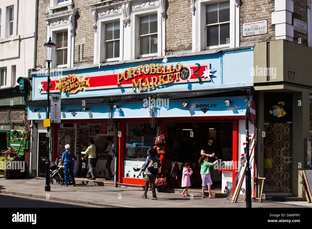 Boutiques de Portobello Road à Notting Hill, Londres Banque D'Images